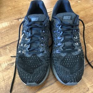 Nike Zoom Structure 19